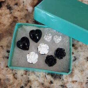 Black and White Floral and Heart Earring Set